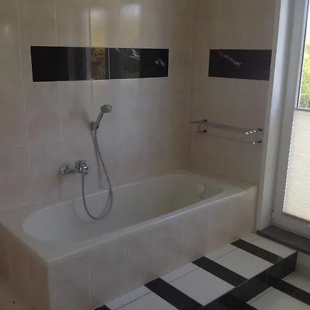 Haus Annelie 3 Eg/og Lejlighed Dranske